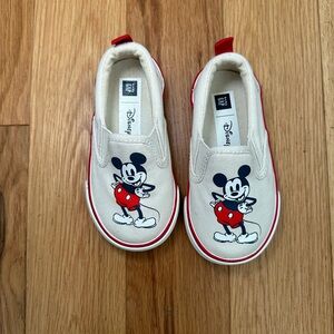 Mickey Mouse x Gap Toddler Slip On Shoes Size 6